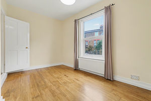 Bedroom - click for photo gallery